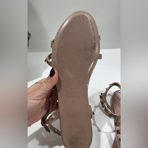 Valentino Nude Rockstud Sandal - Picture 5 of 7